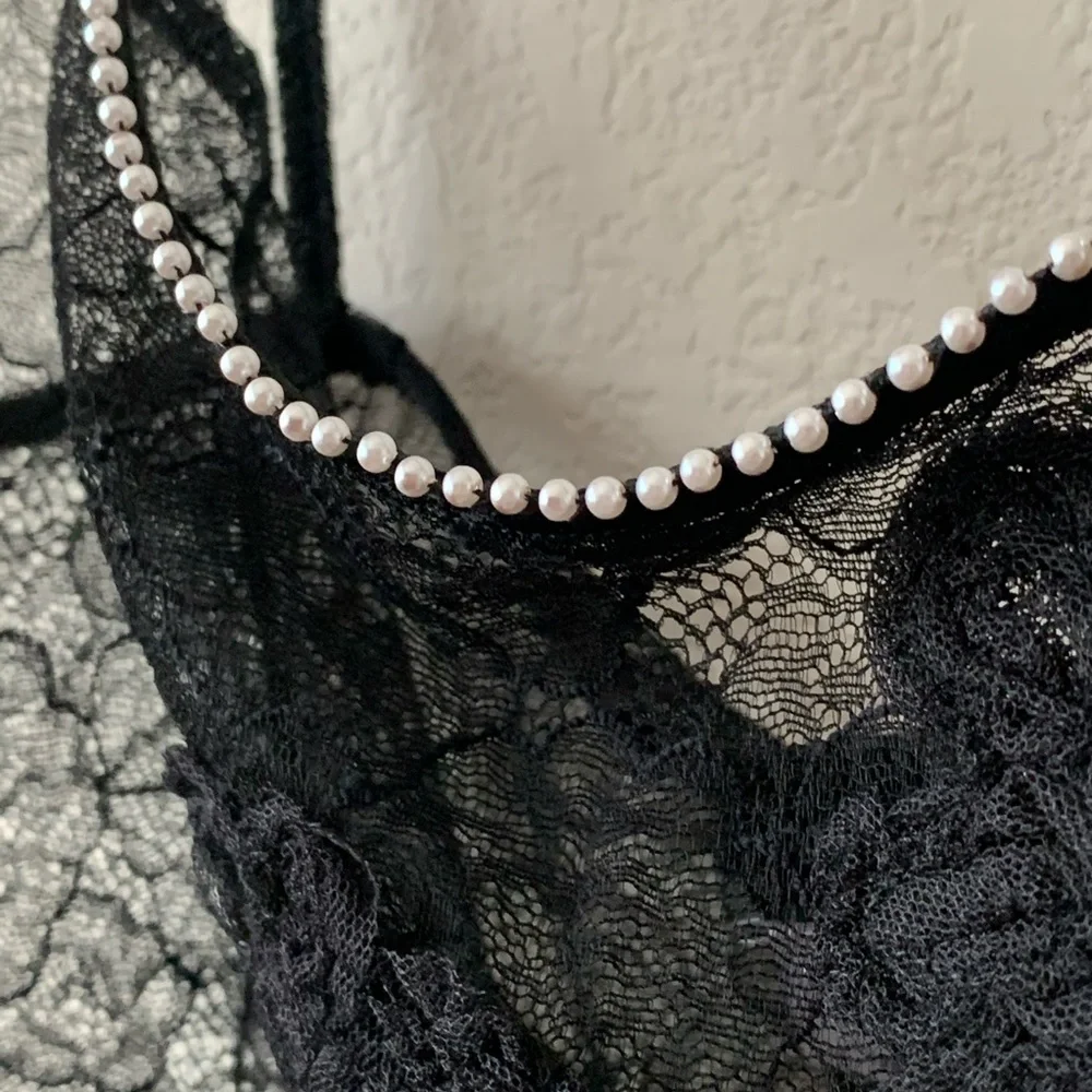NEW Chanel lace pearl embroidered top